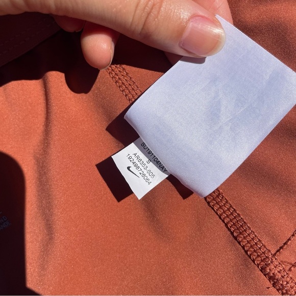 Nike athletic running shorts eclipse flex 5” elastic waist orange women’s small - Picture 5 of 5